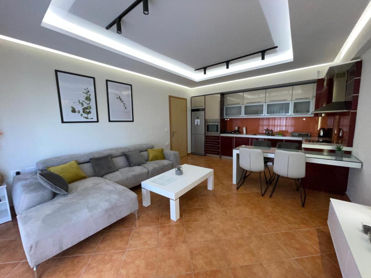 Saranda Central Apartment エクステリア 写真