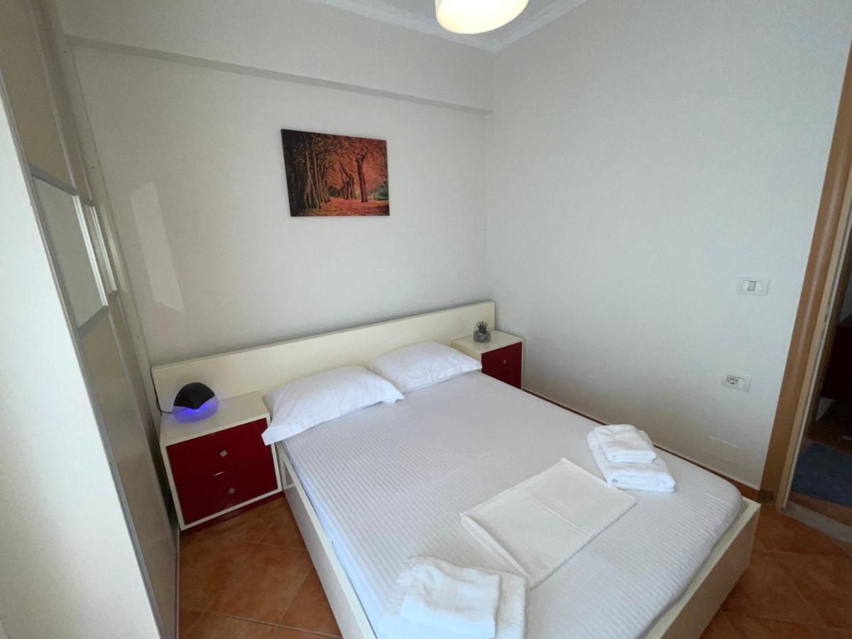 Saranda Central Apartment エクステリア 写真